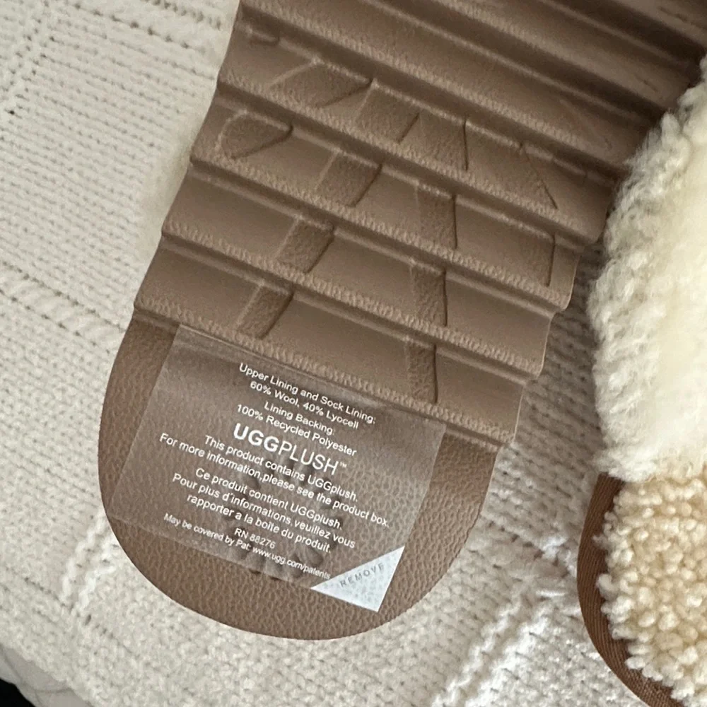 🌿 UGG Slipper/Shoes. NWT. - Picture 11 of 15